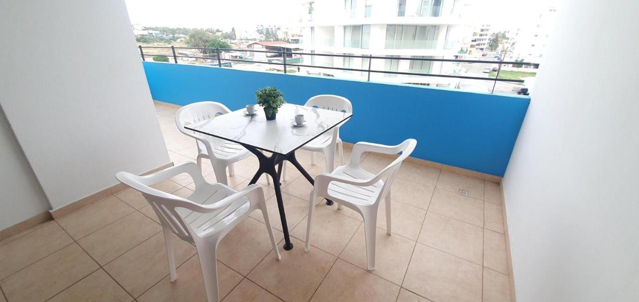 Vasilas Holiday Apartment #2 Larnaca Eksteriør billede